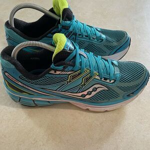 Women’s Saucony Omni 14 shoes size 10 omni14 S10270-2